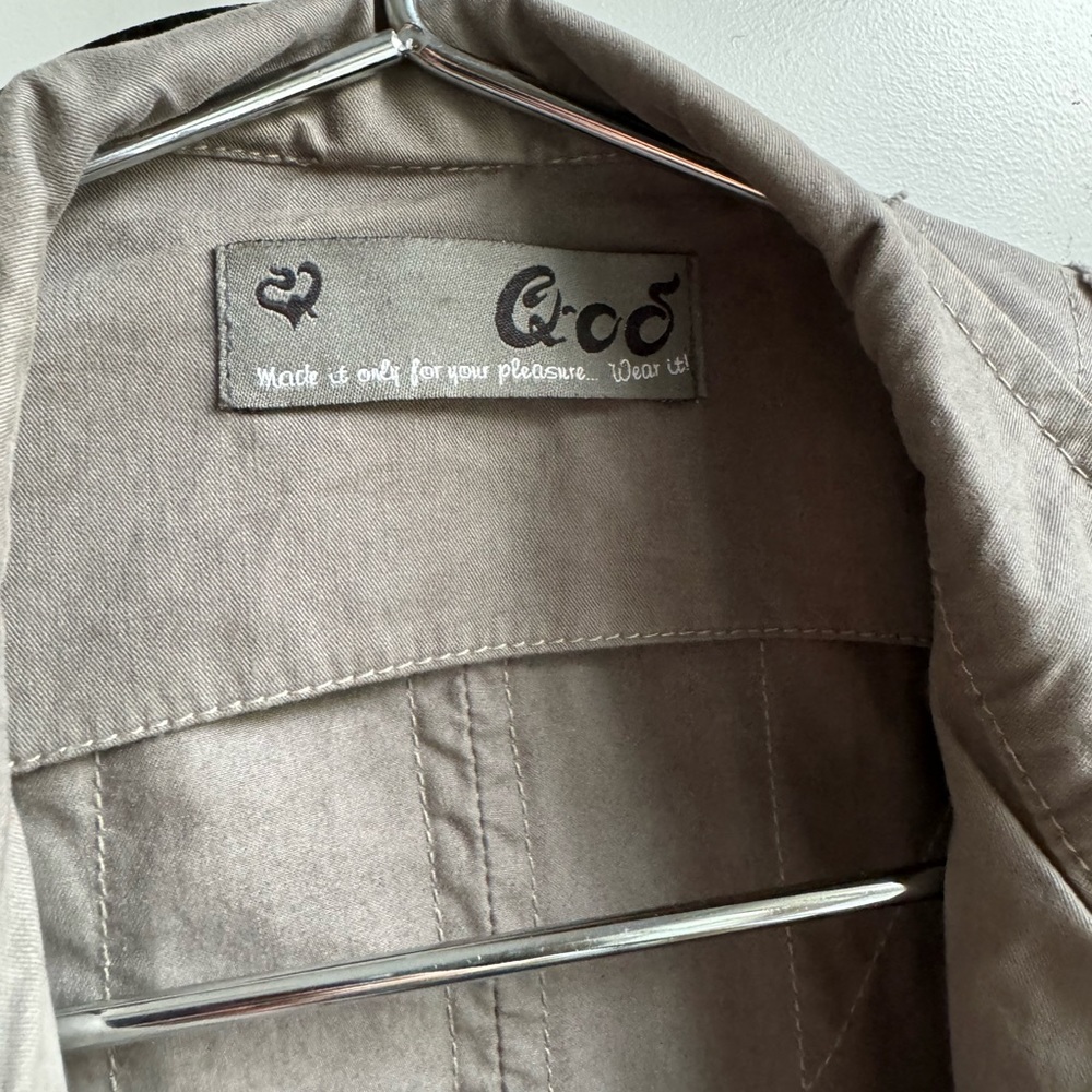 Qoo Made in Italy Cropped Utility Jacket Taupe Size M - Picture 2 of 8